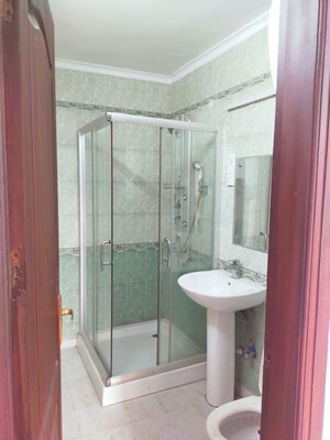Bathroom in 5 BHK Apartment at Hamdam Apartment, Sector 18 Dwarka – for Rent
