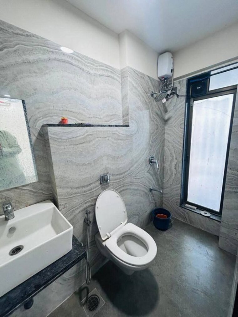 Bathroom, paradigm-el-signora 1 Bedroom 450 Sq.Ft. Apartment In Jogeshwari West Mumbai 10455940