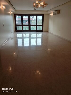 3 BHK Builder Floor For Rent in Defence Colony