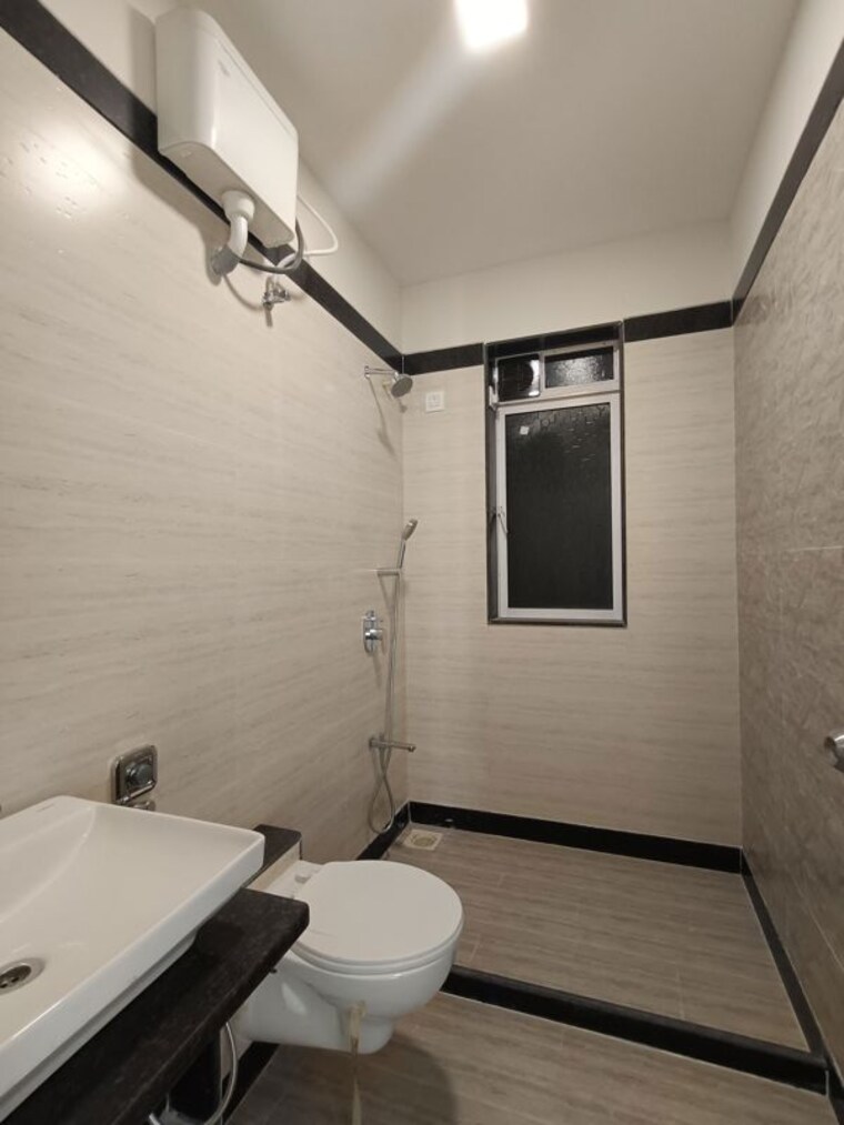 Bathroom, triumph-tower 3 Bedroom 1125 Sq.Ft. Apartment In Malad West Mumbai 10455967