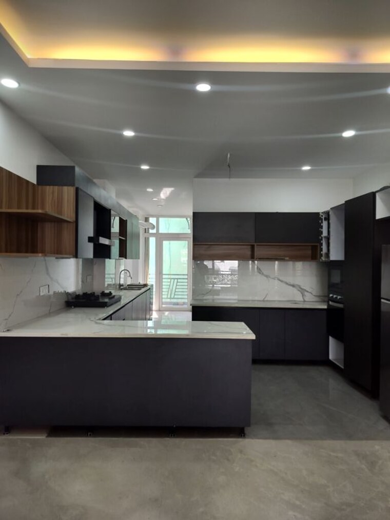 Kitchen, dlf-city-phase-iii  4500 Sq.Ft. Builder Floor In Sector 24 Gurgaon 10455966