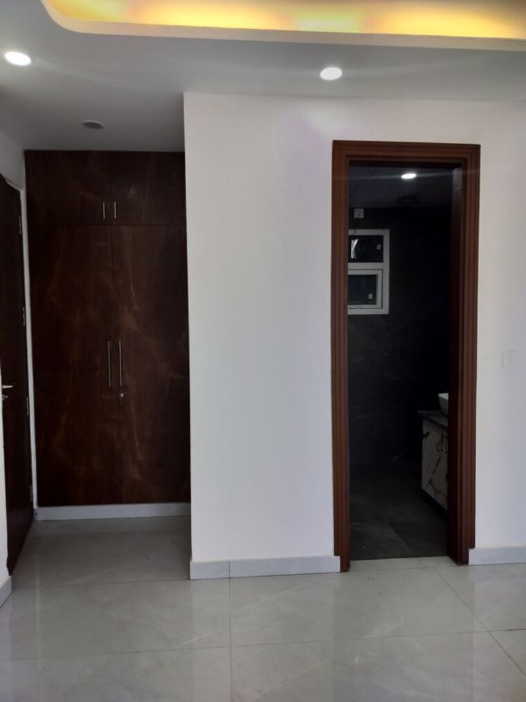Room, dlf-city-phase-iii  4500 Sq.Ft. Builder Floor In Sector 24 Gurgaon 10455966