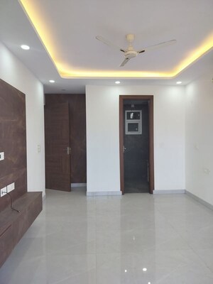 Building Lobby in  Builder Floor at DLF City Phase III, Sector 24 – for Sale