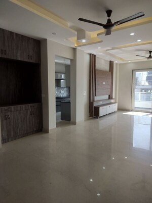 Room in  Builder Floor at DLF City Phase III, Sector 24 – for Sale
