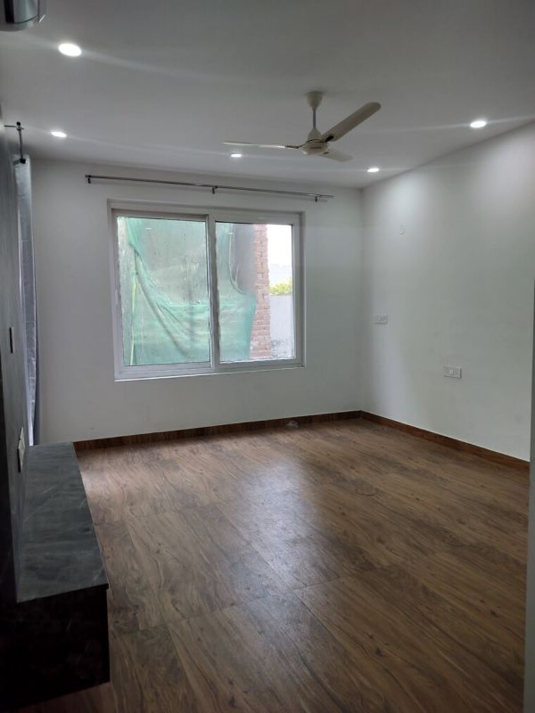Room, dlf-city-phase-iii  4500 Sq.Ft. Builder Floor In Sector 24 Gurgaon 10455966