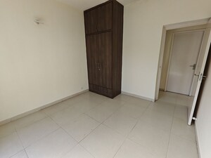 Room in 2 BHK Apartment at Vatika City Homes, Sector 83 – for Rent
