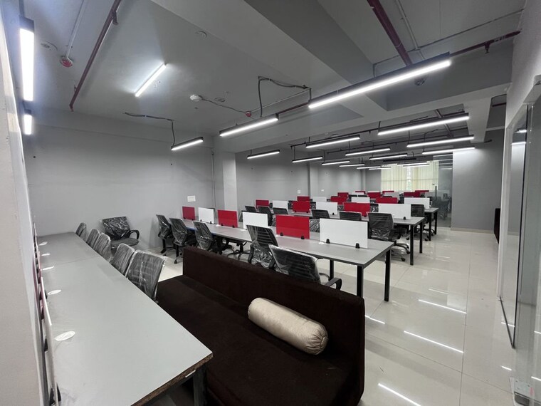 Team Area, baisoya-complex Commercial Office Space 3200 Sq.Ft. In Sector 15 Noida 10455955