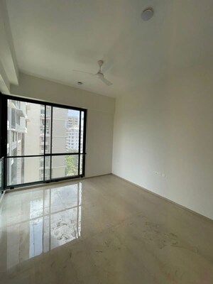 Room in 3 BHK Apartment at S Raheja New Light, Khar West – for Rent