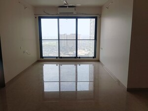 Room in 2 BHK Apartment at Dosti Eastern Bay, Wadala – for Rent