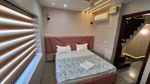 Bedroom in 3 BHK Apartment at Rajguru Nagar – for Rent