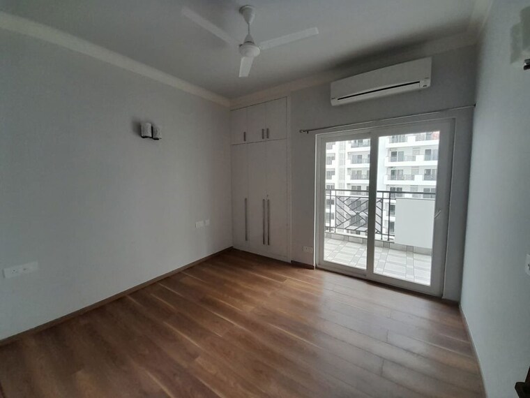Room, central-park-flower-valley-aqua-front-towers 3 Bedroom 1789 Sq.Ft. Apartment In Sohna Sector 33 Gurgaon 10455993