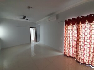 Room in 3 BHK Apartment at Central Park Flower Valley Aqua Front Towers, Sohna Sector 33 – for Sale