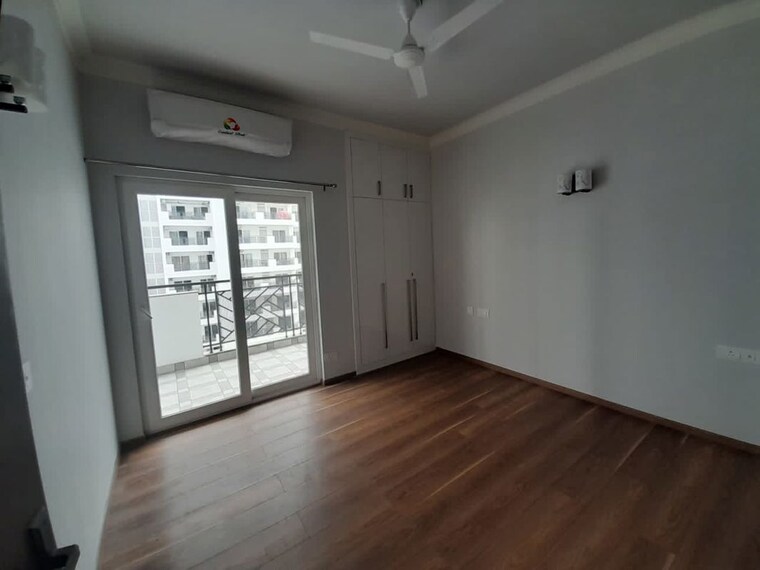 Room, central-park-flower-valley-aqua-front-towers 3 Bedroom 1789 Sq.Ft. Apartment In Sohna Sector 33 Gurgaon 10455993