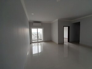 Room in 3 BHK Apartment at Central Park Flower Valley Aqua Front Towers, Sohna Sector 33 – for Sale