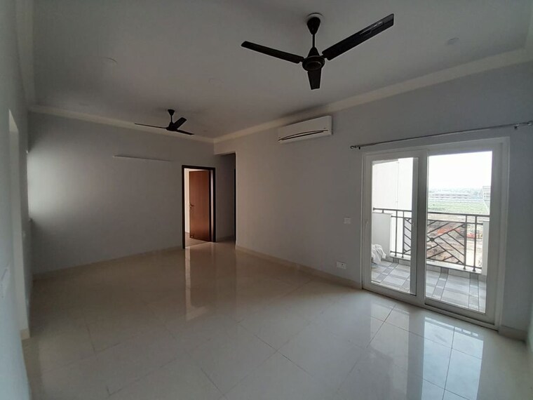 Room, central-park-flower-valley-aqua-front-towers 3 Bedroom 1789 Sq.Ft. Apartment In Sohna Sector 33 Gurgaon 10455993