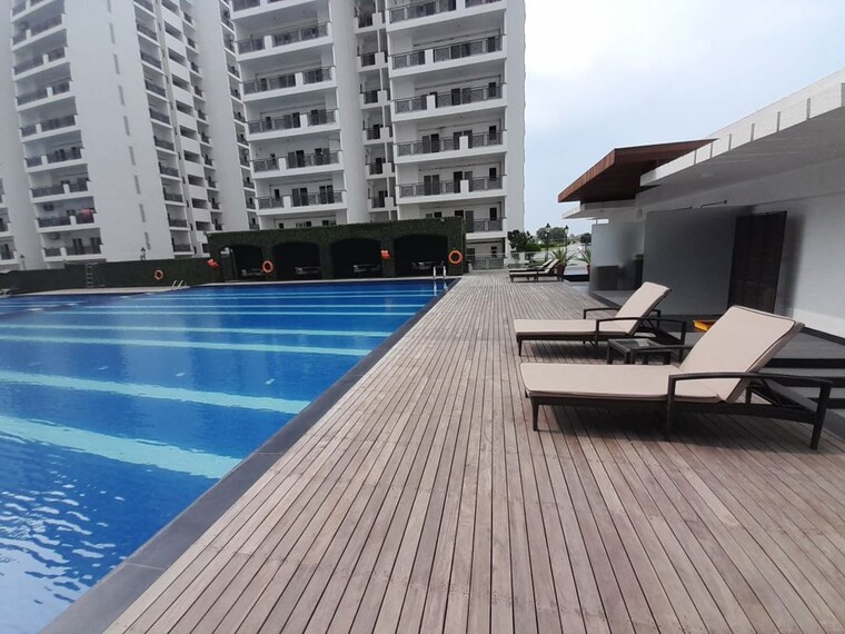 Exterior View, central-park-flower-valley-aqua-front-towers 3 Bedroom 1789 Sq.Ft. Apartment In Sohna Sector 33 Gurgaon 10455993
