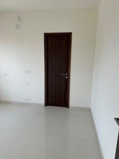 2 BHK Apartment For Rent in Kalpataru Vivant