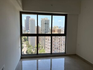 Room in 3 BHK Apartment at DB Orchid Woods, Goregaon East – for Rent