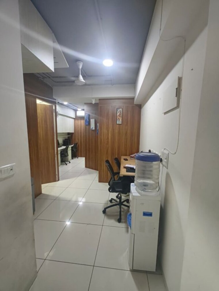 undefined, navrangpura Commercial Office Space 780 Sq.Ft. In Navrangpura Ahmedabad 10456025