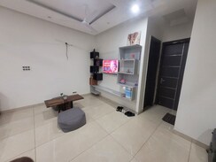 2 BHK Builder Floor For Rent in Aerocity