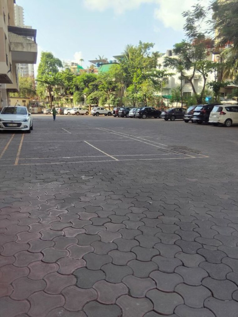  Parking, hubtown-gardenia-rosewood-redwood-chs-ltd 2 Bedroom 830 Sq.Ft. Apartment In Mira Road Thane 10456052