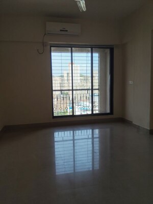 Room in 2 BHK Apartment at HUBTOWN GARDENIA ROSEWOOD & REDWOOD CHS LTD, Mira Road – for Sale