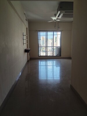 Room in 2 BHK Apartment at HUBTOWN GARDENIA ROSEWOOD & REDWOOD CHS LTD, Mira Road – for Sale