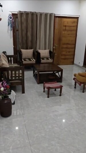 Furnished Amenities in 3 BHK Builder Floor at Aerocity – for Rent