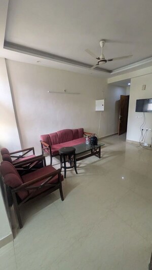 2 BHK Apartment For Rent in Shree Vardhman Mantra, Sector 67