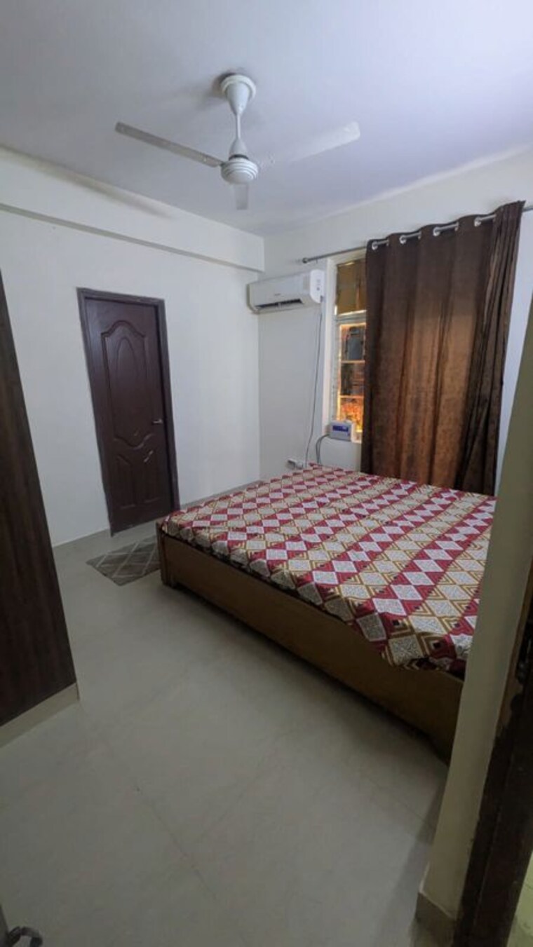 Bedroom, shree-vardhman-mantra 2 Bedroom 800 Sq.Ft. Apartment In Sector 67 Gurgaon 10456079