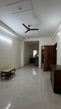 2 BHK Builder Floor For Rent in Sector 64