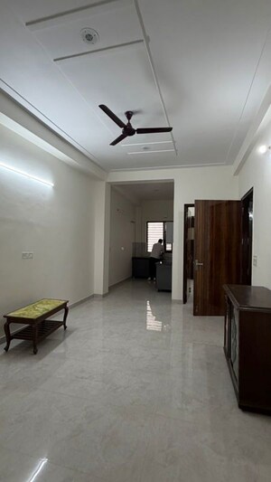 2 BHK Builder Floor For Rent in Sector 64