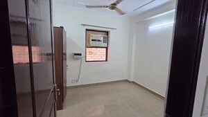 Room in 1 BHK Builder Floor at Neb Sarai – for Rent