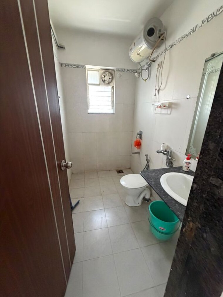 Bathroom, gera-park-view 2 Bedroom 850 Sq.Ft. Apartment In Kharadi Pune 10449467