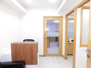 Room in  Office Space at Wadhwa Trade Centre, Santacruz East – for Rent