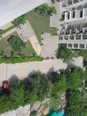 3 BHK Apartment – Exterior View View at Mapsko Paradise, Sector 83 - for Rent