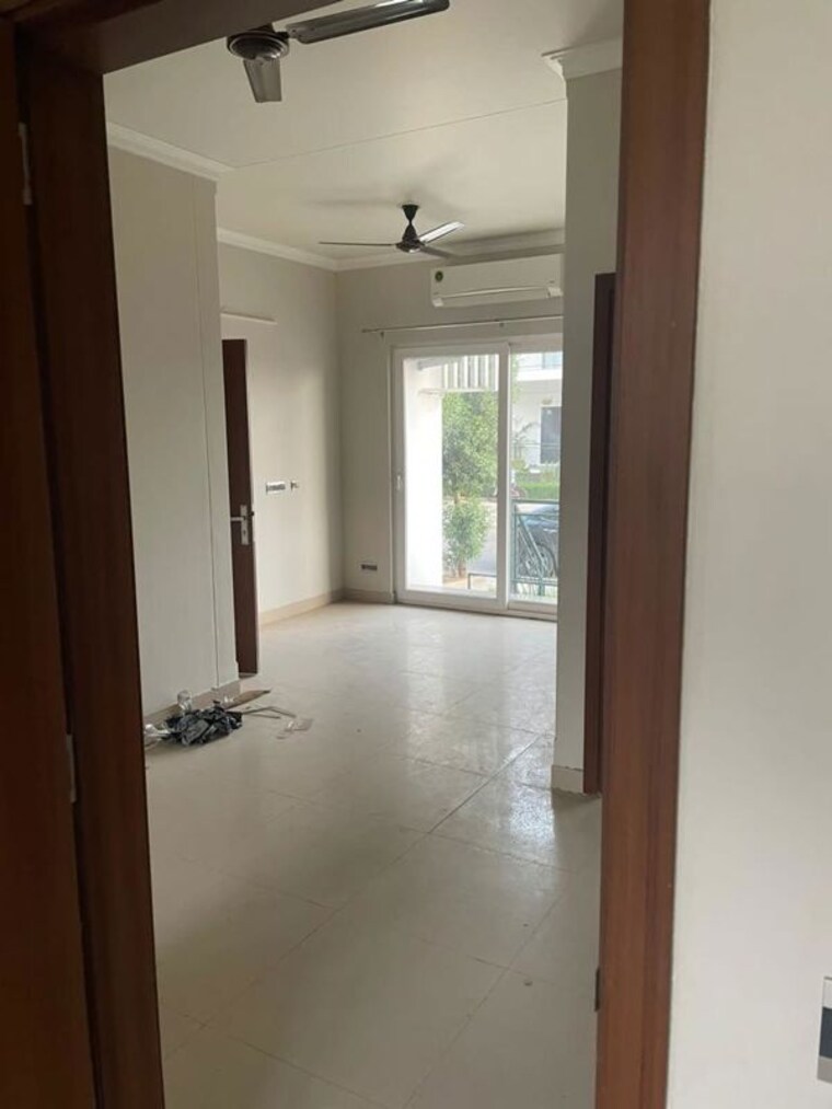 Room, central-park-flower-valley 2.5 Bedroom 1093 Sq.Ft. Builder Floor In Sohna Sector 33 Gurgaon 10456092
