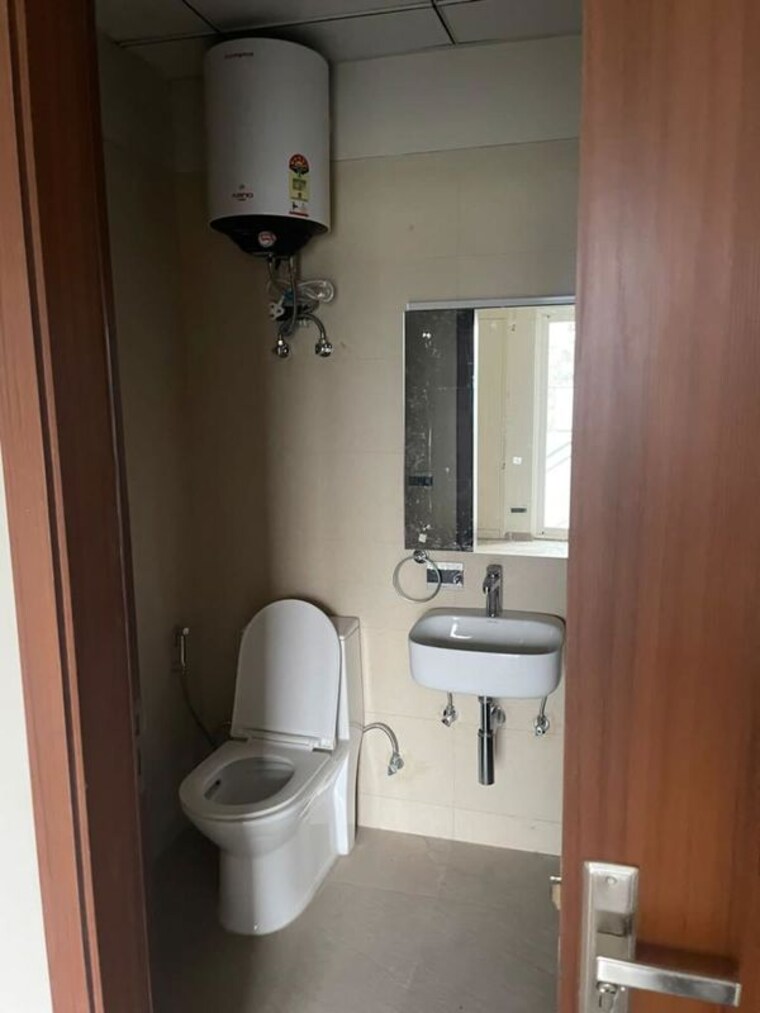 Bathroom, central-park-flower-valley 2.5 Bedroom 1093 Sq.Ft. Builder Floor In Sohna Sector 33 Gurgaon 10456092