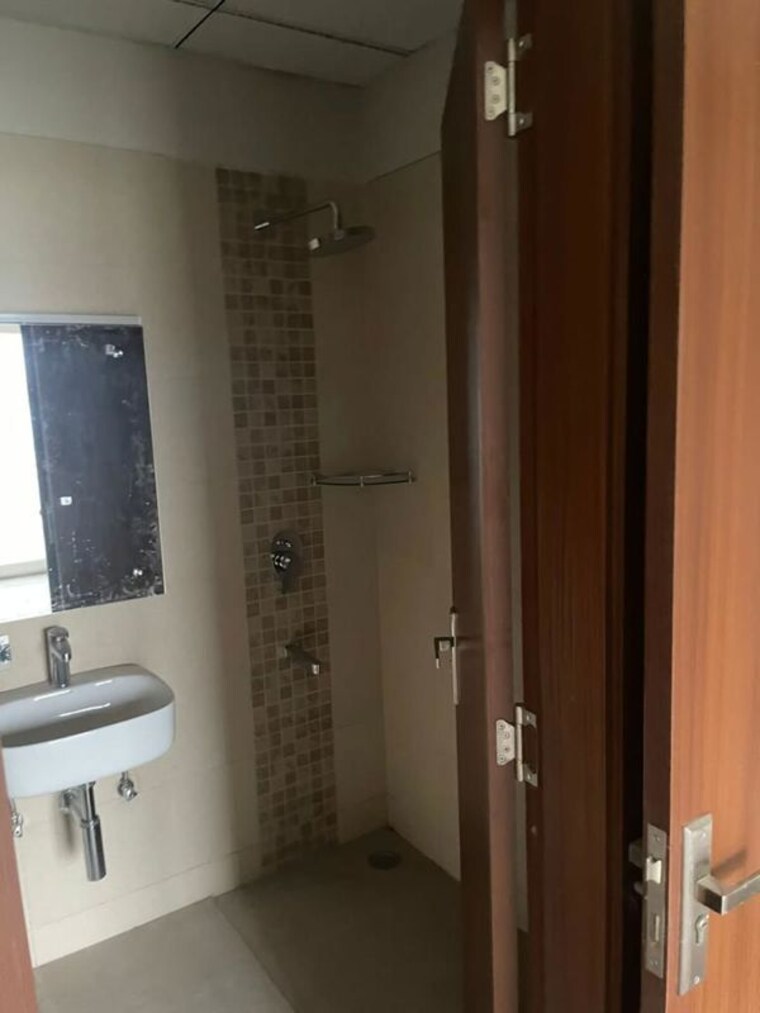 Living Room, central-park-flower-valley 2.5 Bedroom 1093 Sq.Ft. Builder Floor In Sohna Sector 33 Gurgaon 10456092