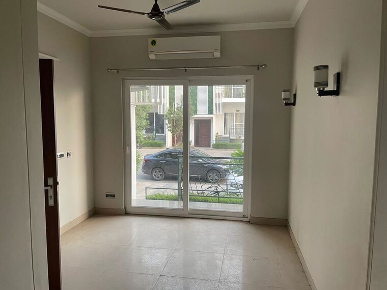 Room, central-park-flower-valley 2.5 Bedroom 1093 Sq.Ft. Builder Floor In Sohna Sector 33 Gurgaon 10456092
