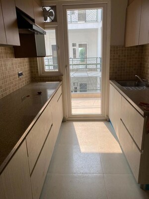 Balcony in 2.5 BHK Builder Floor at Central Park Flower Valley, Sohna Sector 33 – for Sale