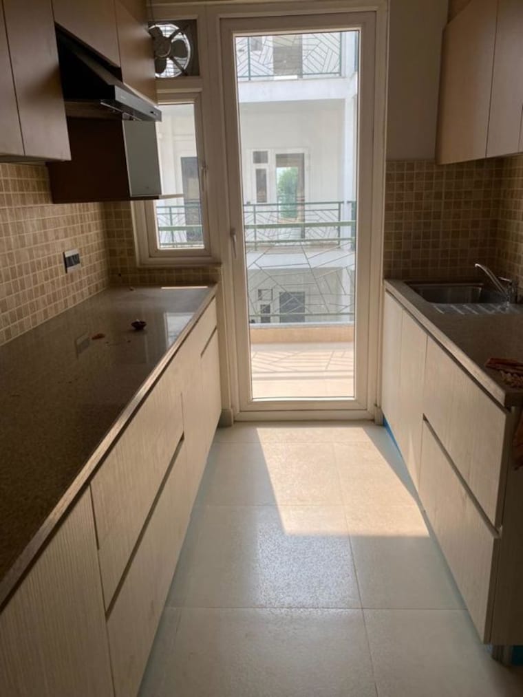 Balcony, central-park-flower-valley 2.5 Bedroom 1093 Sq.Ft. Builder Floor In Sohna Sector 33 Gurgaon 10456092