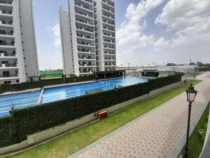 Swimming Pool in 3 BHK Apartment at Central Park Flower Valley Aqua Front Towers, Sohna Sector 33 – for Sale