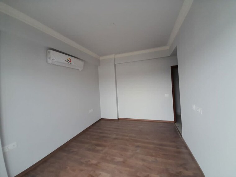 Room, central-park-flower-valley-aqua-front-towers 3 Bedroom 1789 Sq.Ft. Apartment In Sohna Sector 33 Gurgaon 10455969