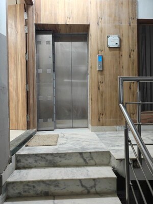Lift in  Office Space at Sector 45 – for Rent