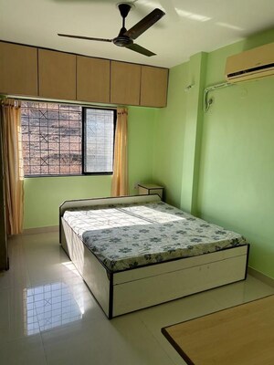 Bedroom in 2 BHK Apartment at Dahanukar Colony – for Rent
