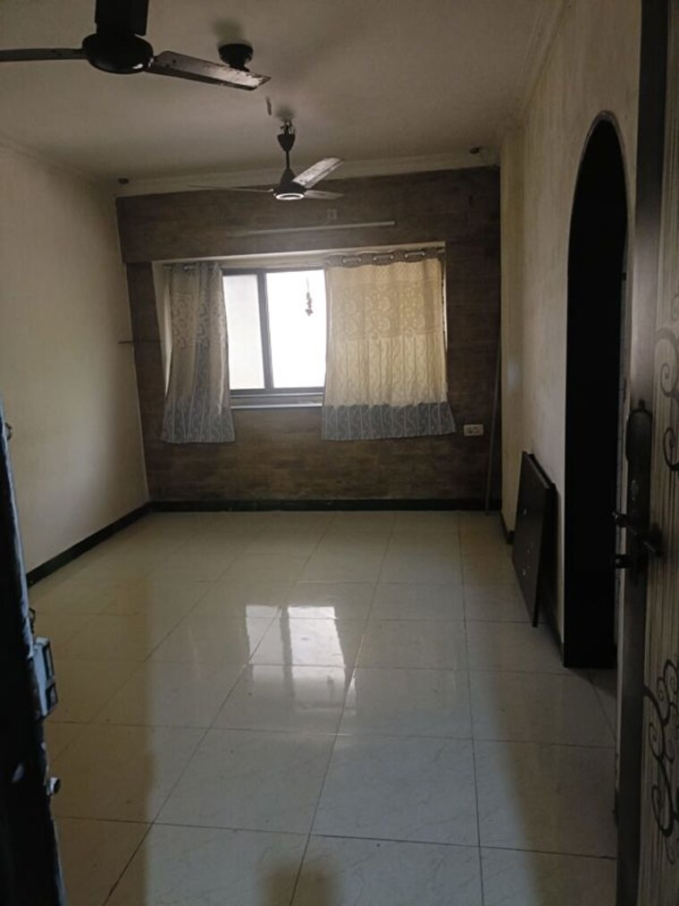 Bathroom, gorai-pragati-chs 2 Bedroom 600 Sq.Ft. Apartment In Borivali West Mumbai 10456158