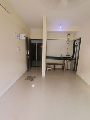 Room in 1 BHK Apartment at Lokhandwala Spring Grove, Kandivali East – for Rent