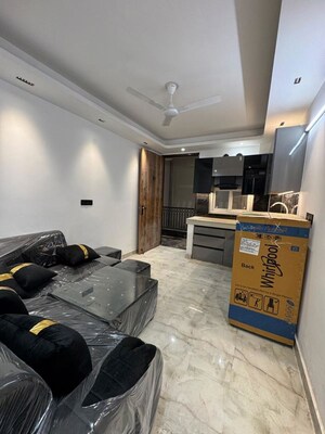 Team Area in 1 BHK Apartment at Neb Sarai – for Rent