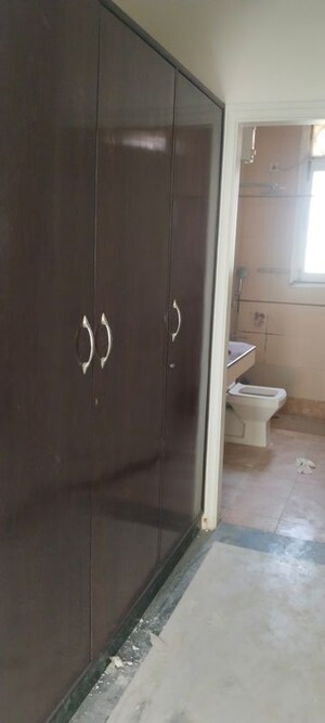 Bathroom in 2 BHK Builder Floor at Sector 39 – for Rent